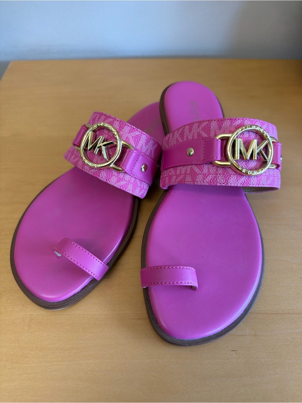 Michael Kors Hot Pink MK Logo Toe-Loop Slide Sandals